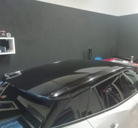 car wrapping a Roma, nero lucido